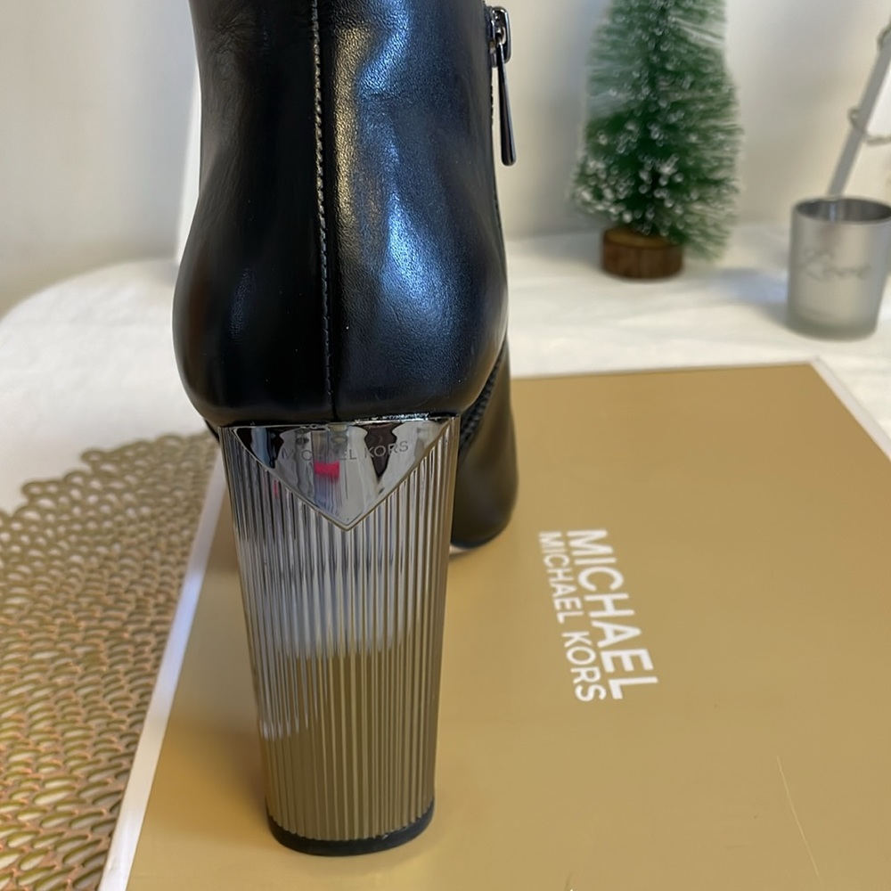 NWT - MICHAEL KORS Paloma leather high heel boots booties. Size 10. SOLD OUT - Picture 10 of 16